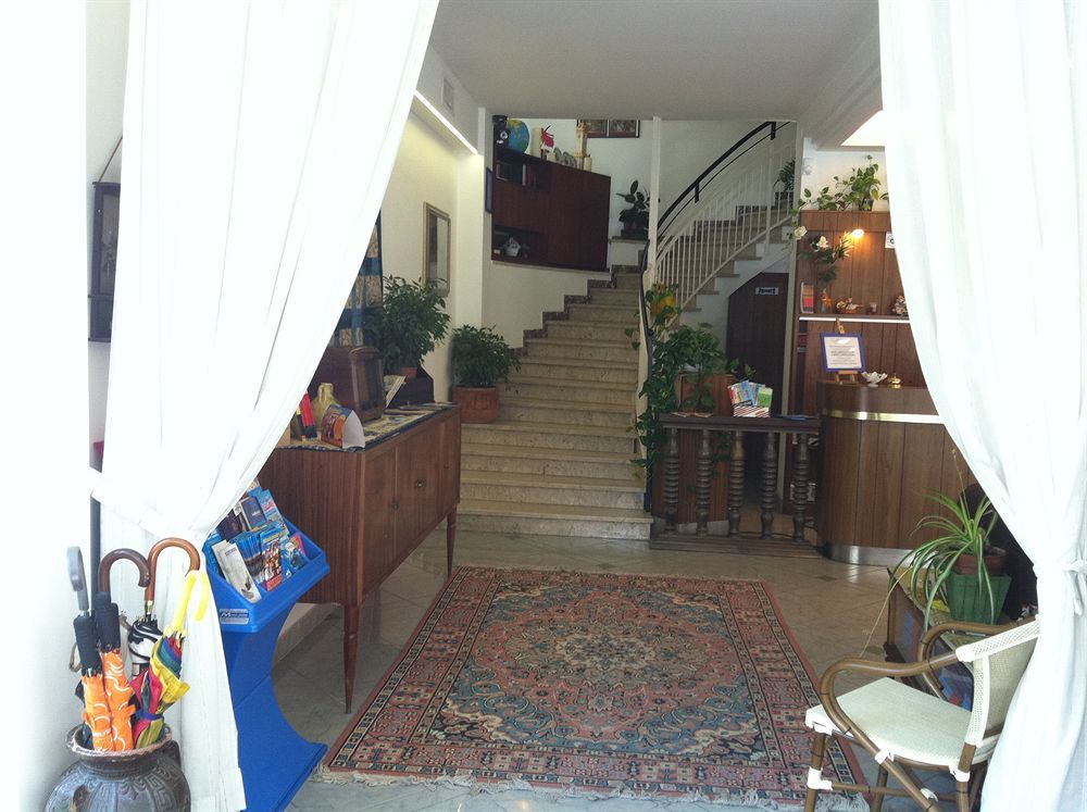 Hotel Brotas Rimini Extérieur photo