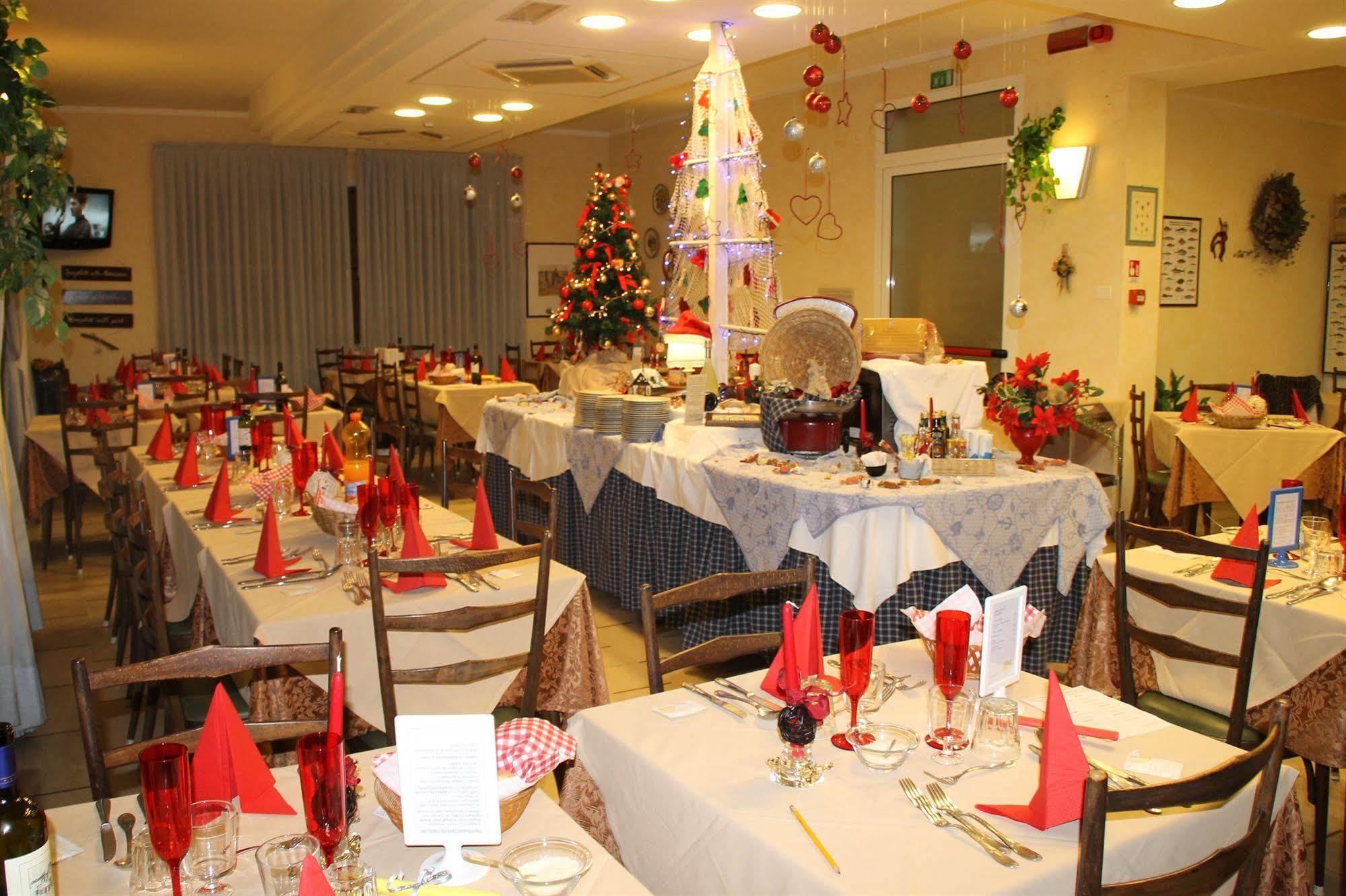 Hotel Brotas Rimini Extérieur photo