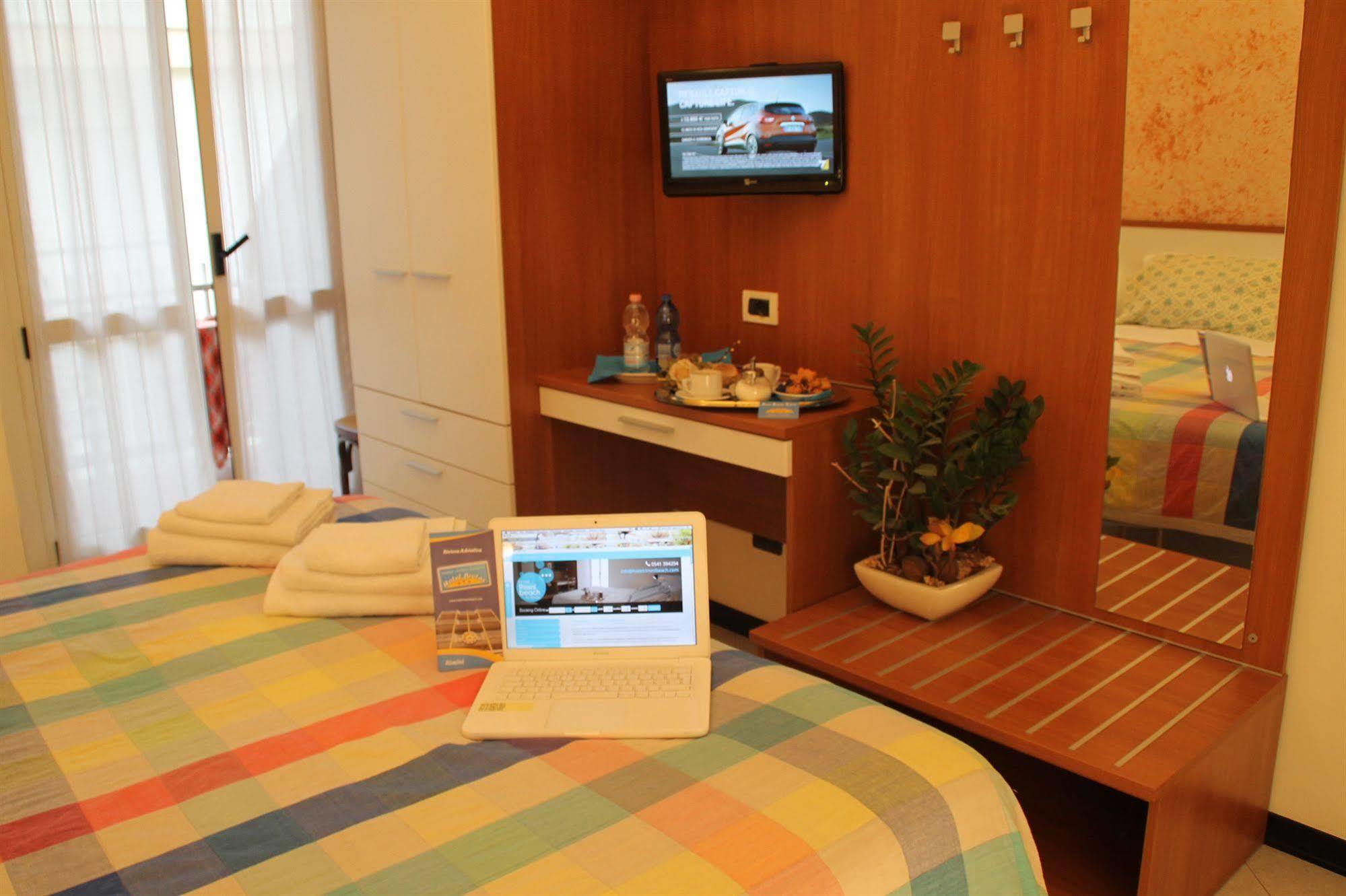 Hotel Brotas Rimini Extérieur photo